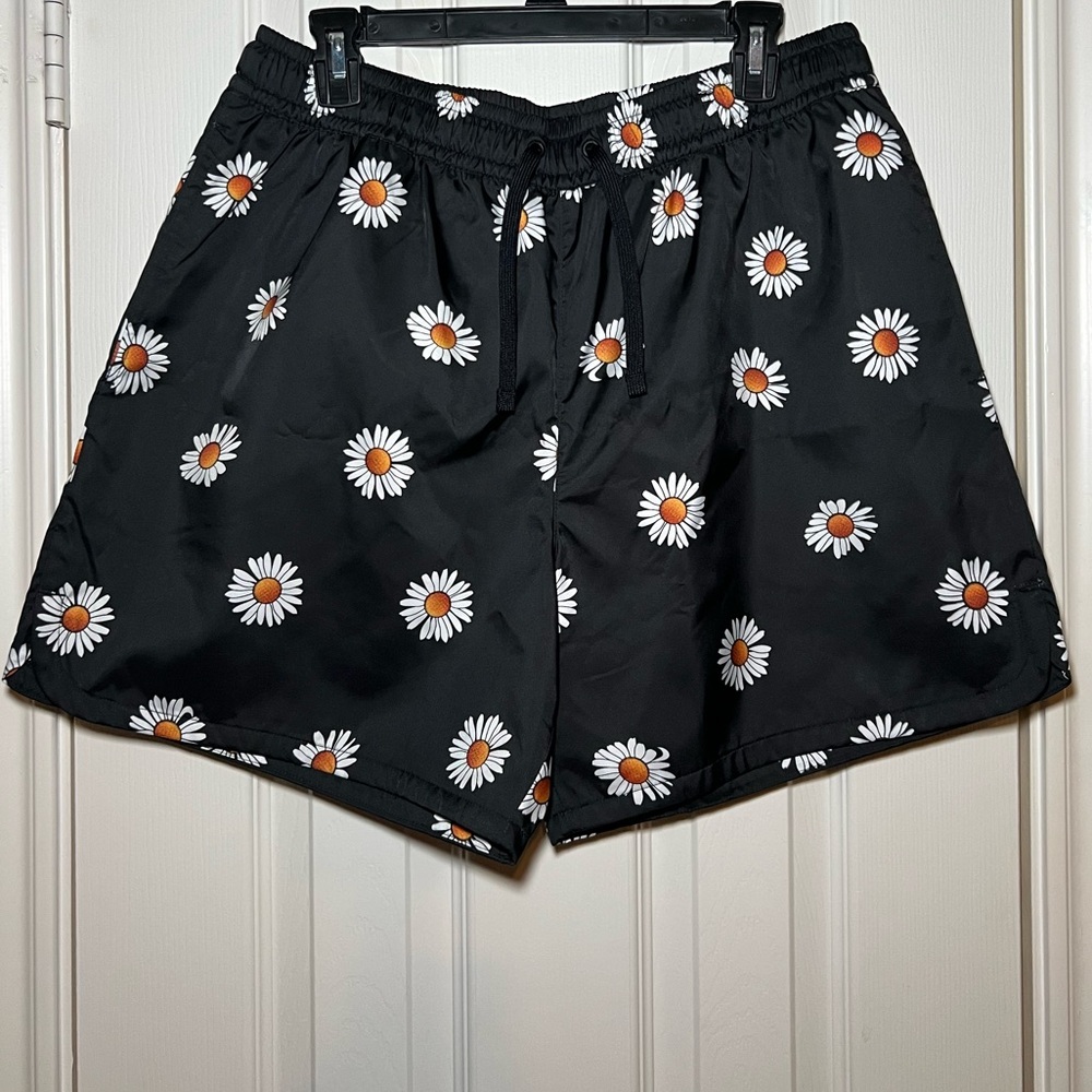 Nike Men’s Black Swim Trunks